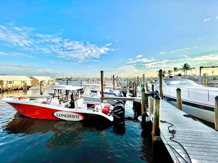 Florida - Spacious Updated Waterfront Condo 2X2 Pool Dock Key West Holiday home