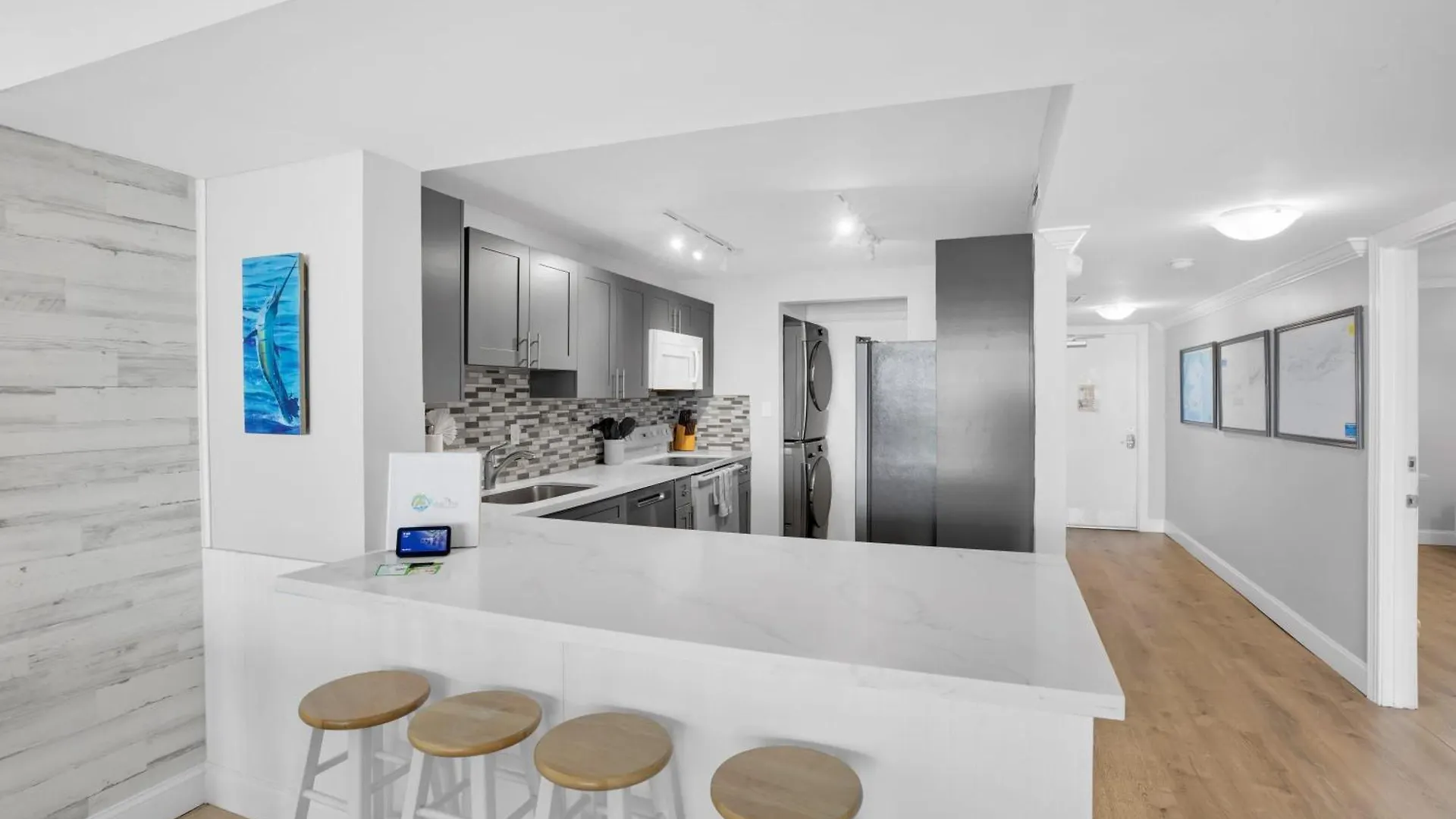 Florida - Spacious Updated Waterfront Condo 2X2 Pool Dock Key West