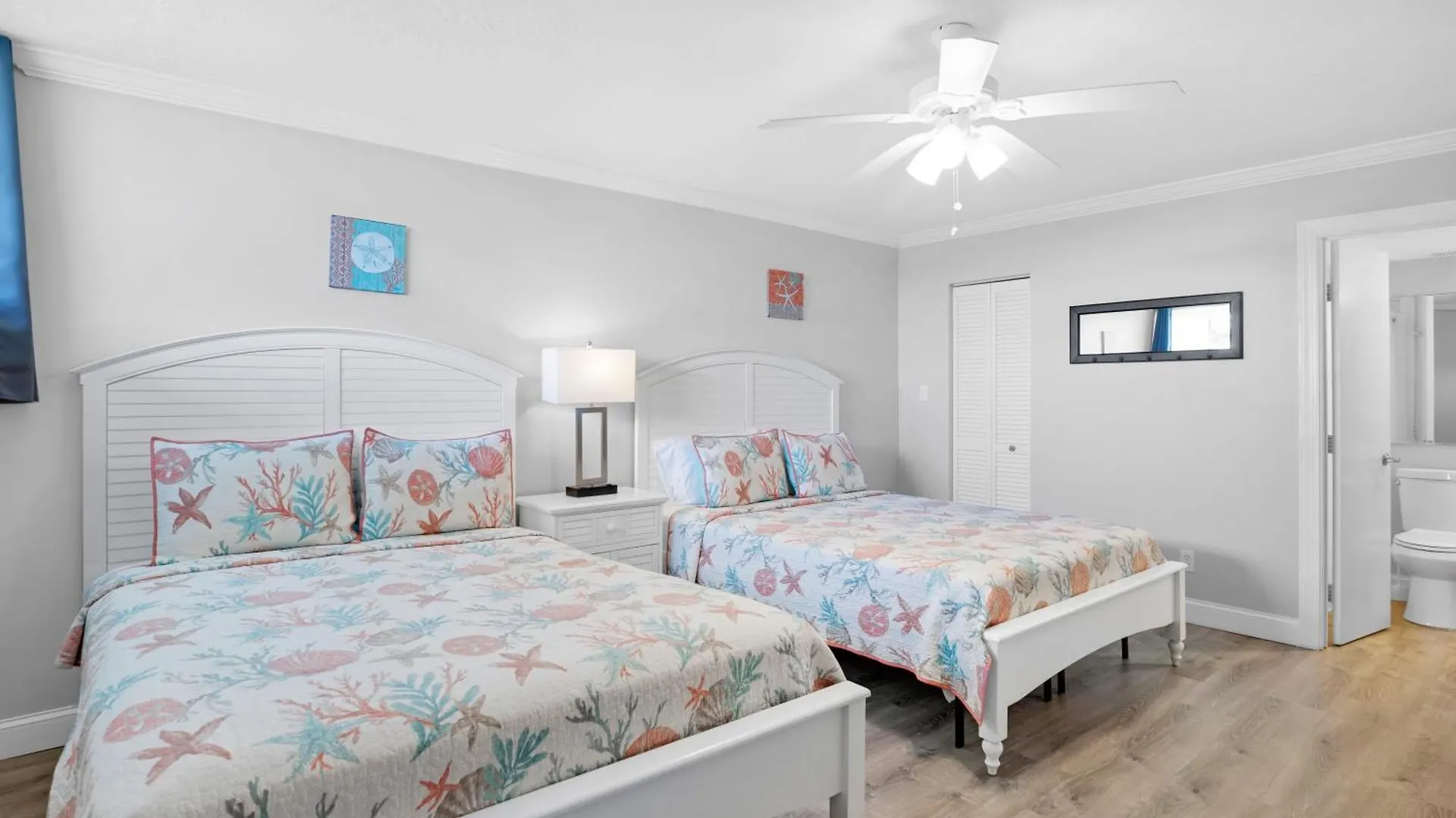 Florida - Spacious Updated Waterfront Condo 2X2 Pool Dock Key West United States