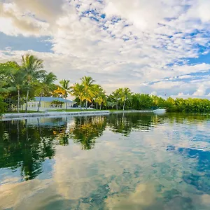 Hotel Coconut Mallory And Marina, Cayo Hueso