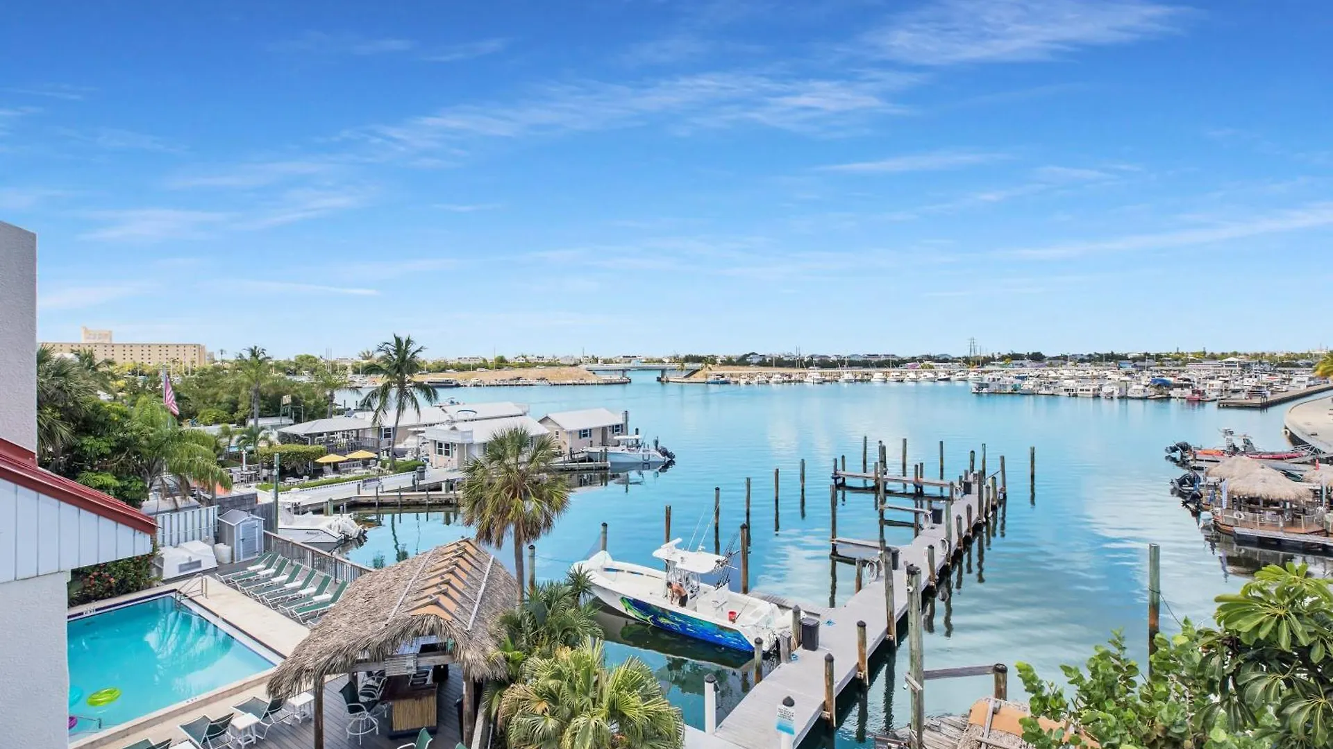 Florida - Spacious Updated Waterfront Condo 2X2 Pool Dock contacts
